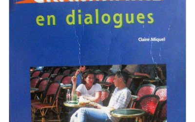 کتاب Grammaire en Dialogues niveau intermediaire rotated